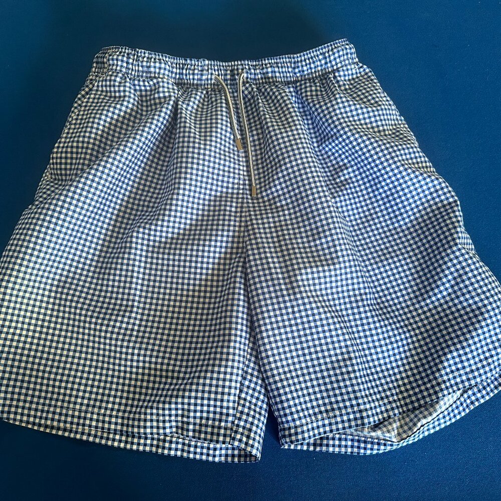 Handsome pre-loved Peter Millar men's swim trunks, great shape, XL!